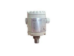 ����׃����